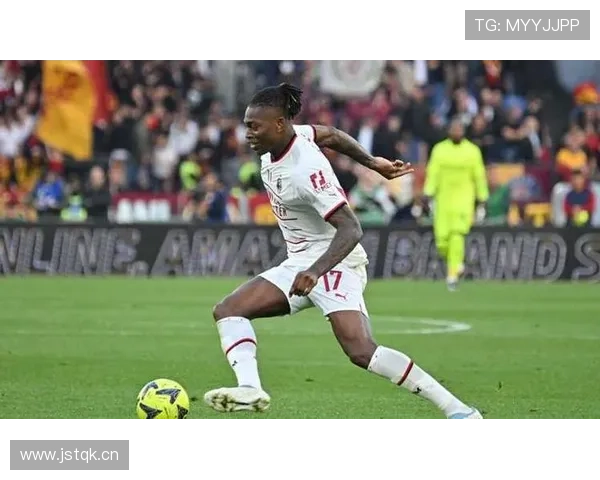 格拉纳达边路进攻表现稳健,近期战术侧重两翼推进 格拉纳达边路进攻表现稳健,近期战术侧重两翼推进