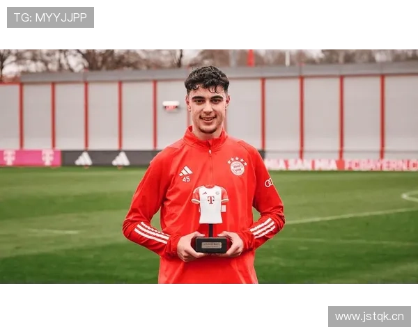 拜仁中场控场能力下滑，表面强势实则节奏混乱已影响攻防稳定性