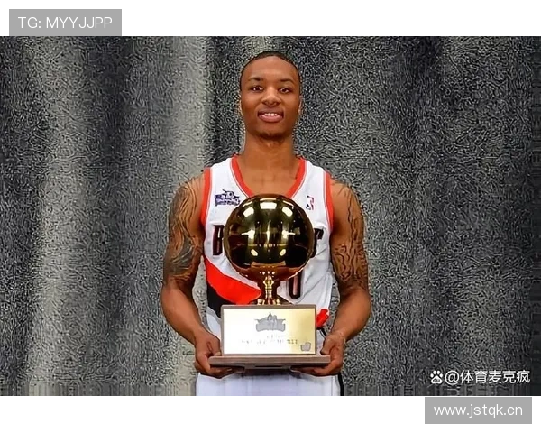 利拉德挡拆拉开空间提升效率，助力开拓者进攻核心转型