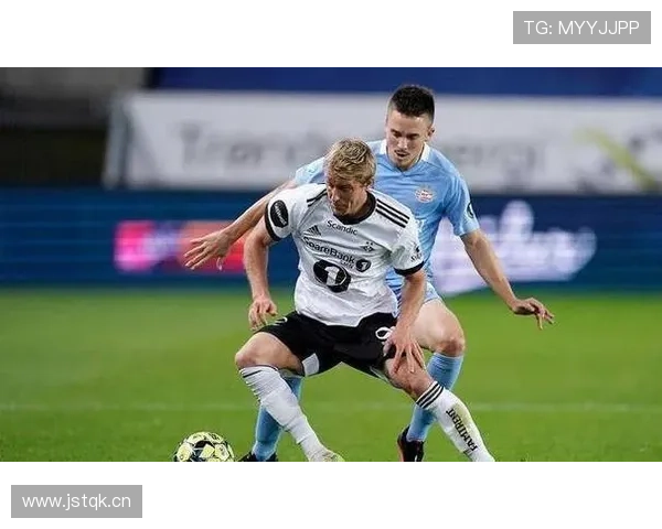 奥拉朱旺内线多样打法对比尤因显著提升进攻效率