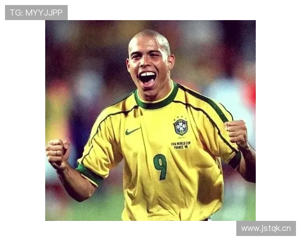 小罗退役后还在夜店蹦到凌晨三点？